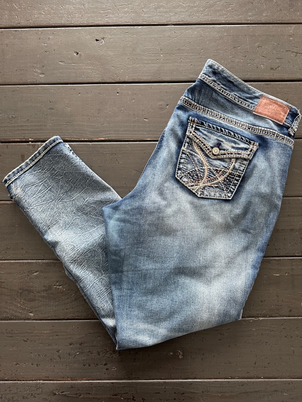 EUC Ariya size 18 straight leg jeans Y2K